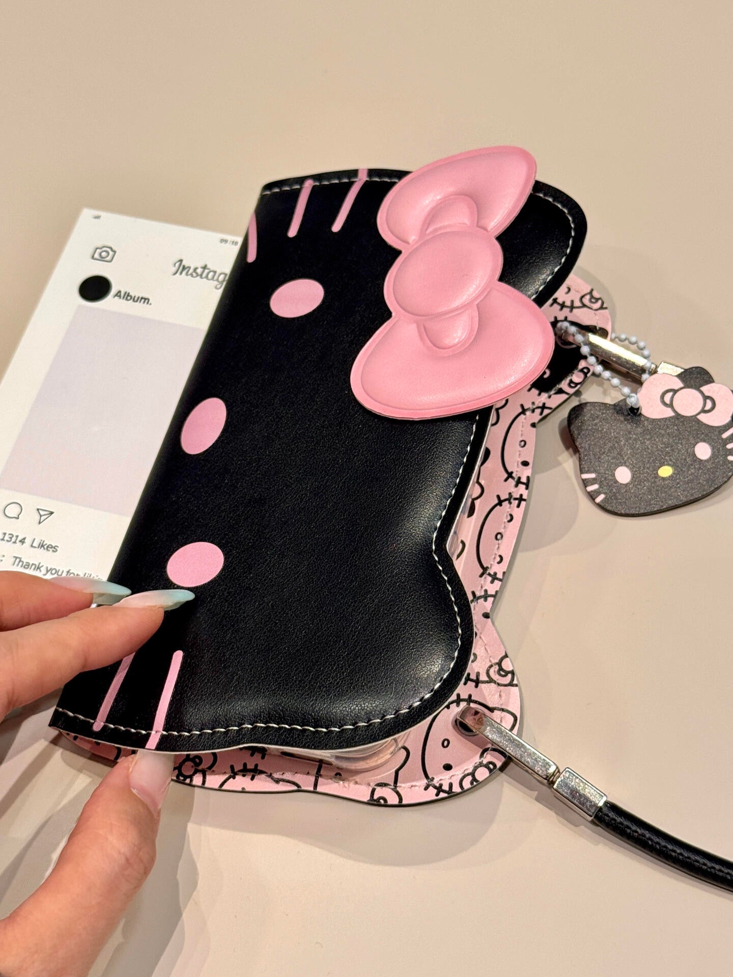 Cute Hellokitty Big Face Flip Phone Cases for iPhone and Huawei